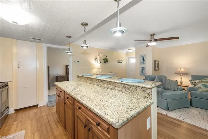 200 Palm Dr 4, Naples, Florida 34112