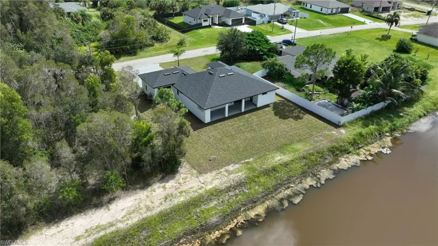 728 La Plata Ave, Lehigh Acres, Florida 33974