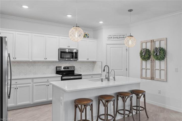 2188  Cara Cara  WAY, NAPLES, FL 34120