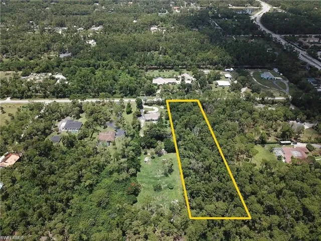 5700 Cedar Tree Ln, Naples, Florida 34116