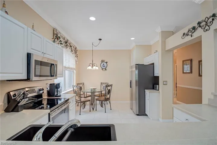 2226 Carnaby Ct, Lehigh Acres, Florida 33973