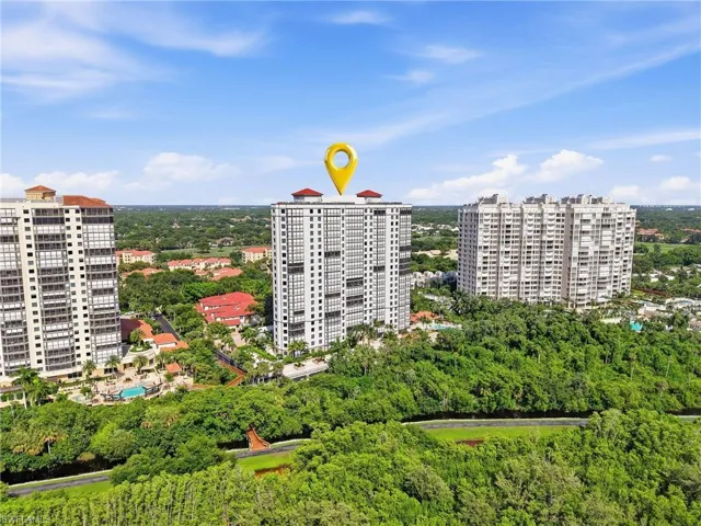 7225 Pelican Bay Blvd 302, Naples, Florida 34108