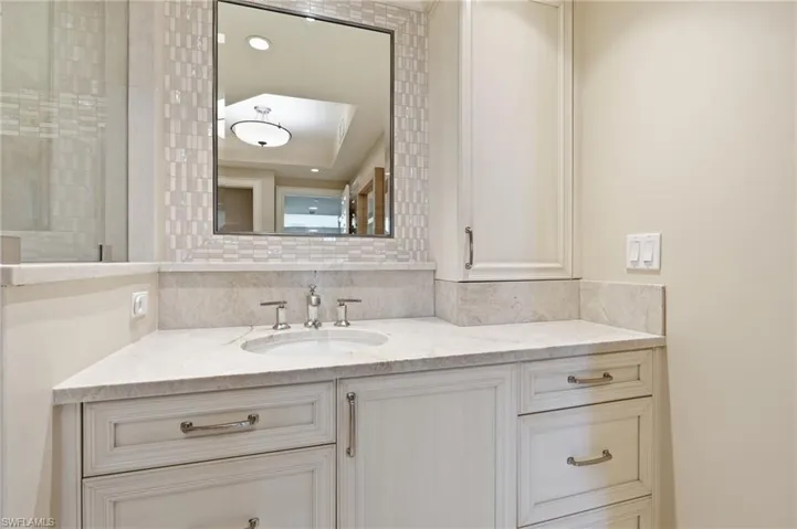 7225 Pelican Bay Blvd 302, Naples, Florida 34108