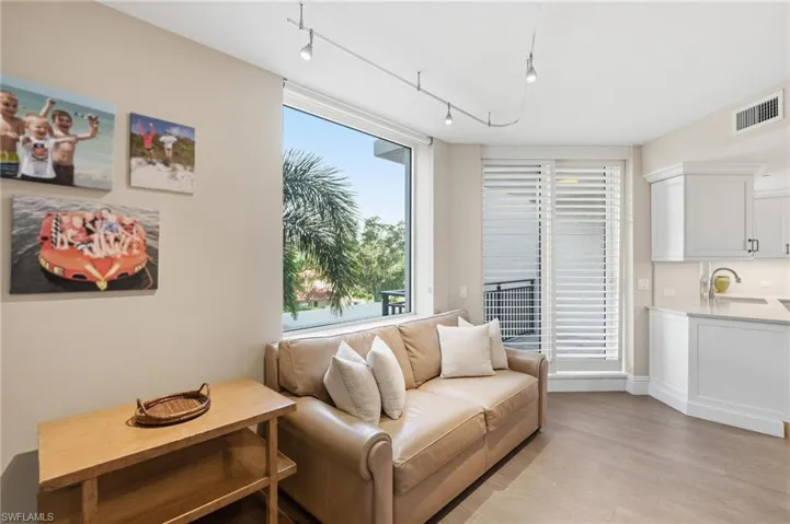 7225 Pelican Bay Blvd 302, Naples, Florida 34108