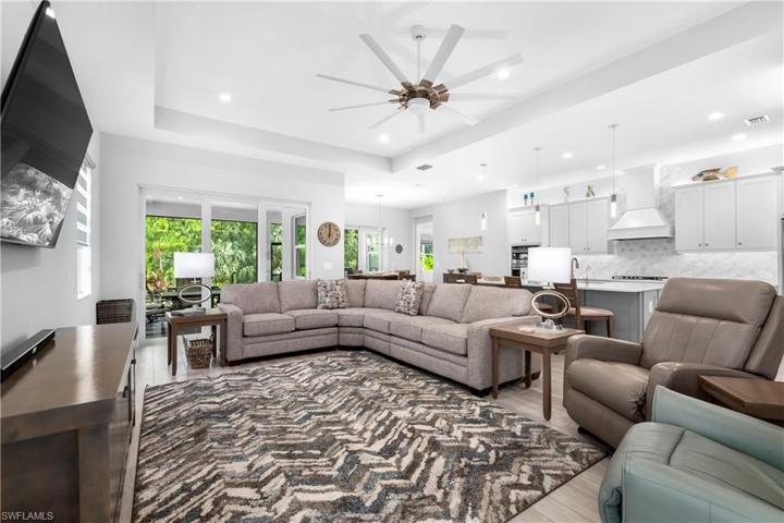 OPEN FLOOR PLAN