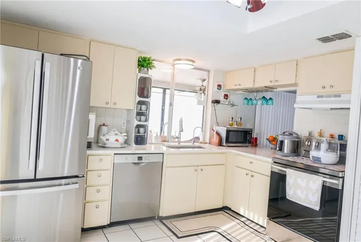 18450 Orangecrest Ct, Lehigh Acres, Florida 33936