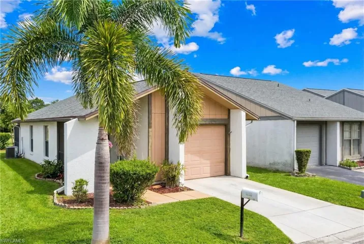 18450 Orangecrest Ct, Lehigh Acres, Florida 33936