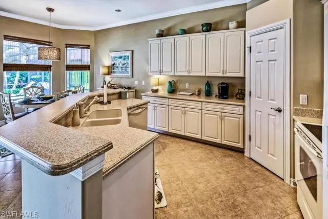 6971  Amen Corner  CT, Naples, FL 34113