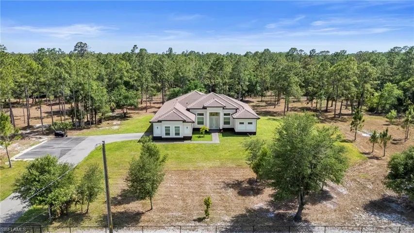 3026 64th Ave Ne, Naples, Florida 34120