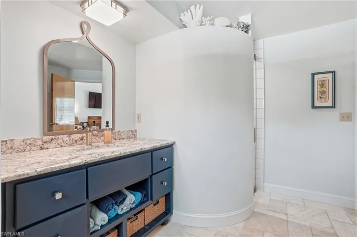 681 7th St Sw, Naples, Florida 34117