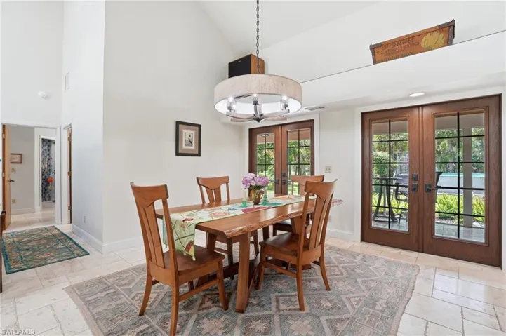 681 7th St Sw, Naples, Florida 34117