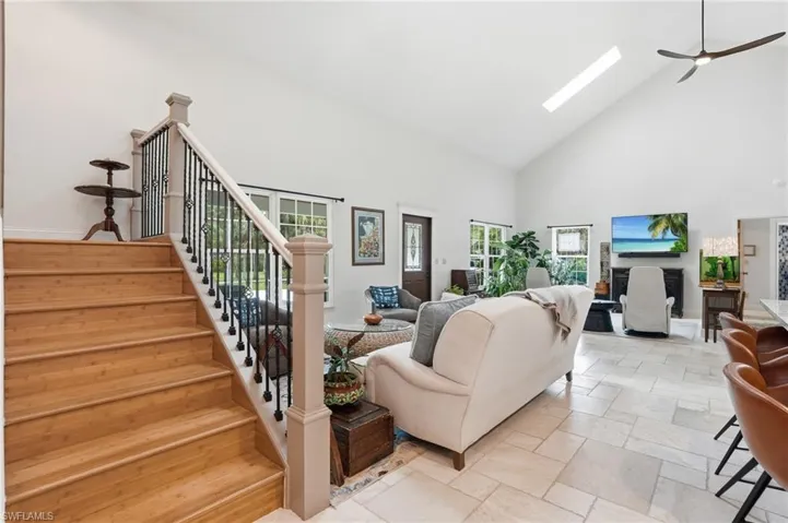 681 7th St Sw, Naples, Florida 34117
