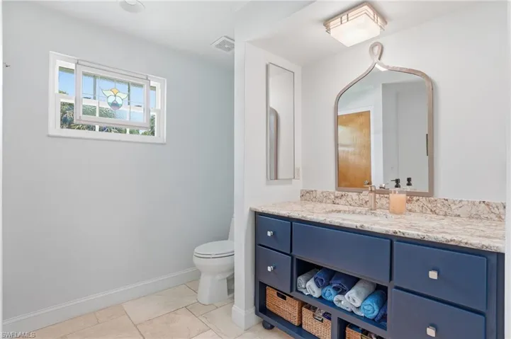 681 7th St Sw, Naples, Florida 34117