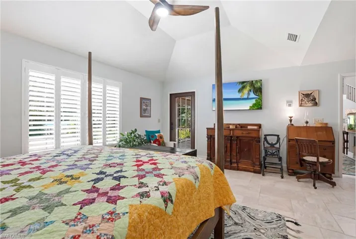 681 7th St Sw, Naples, Florida 34117