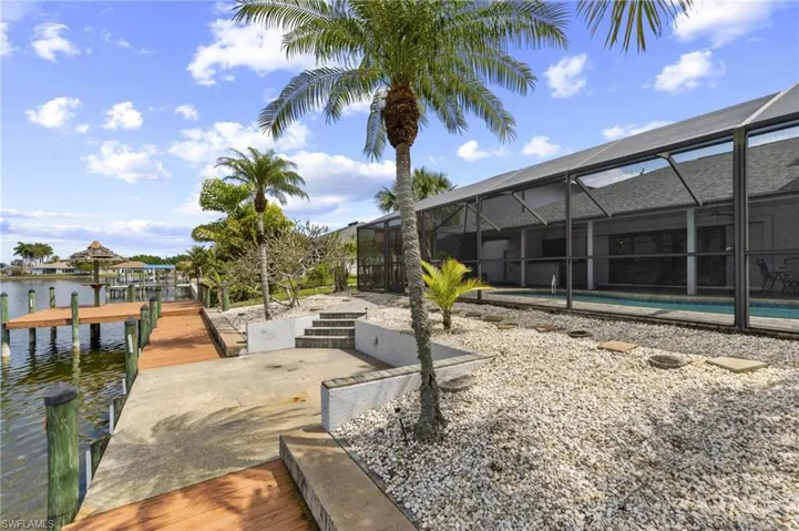 313 SE 6th  ST, Cape Coral, FL 33990