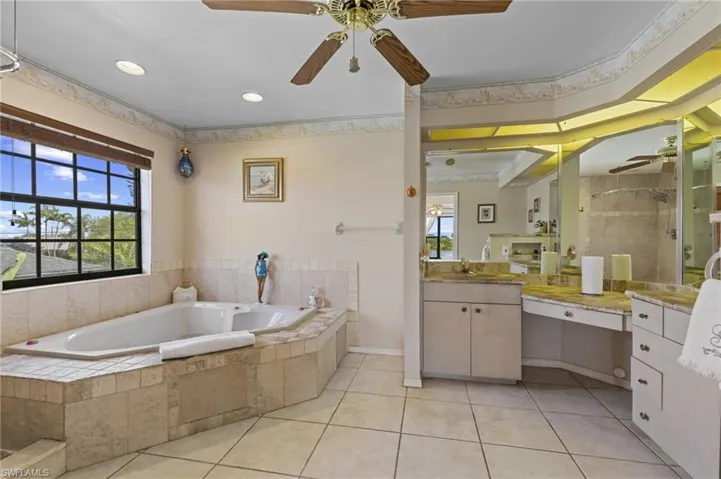 313 SE 6th  ST, Cape Coral, FL 33990