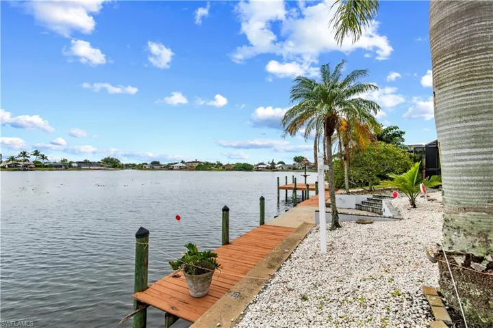 313 Se 6th St, Cape Coral, Florida 33990