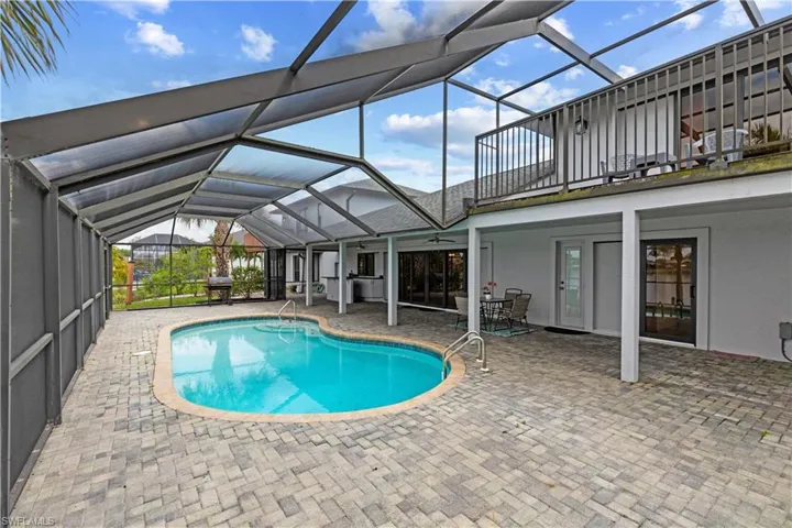 313 SE 6th  ST, Cape Coral, FL 33990