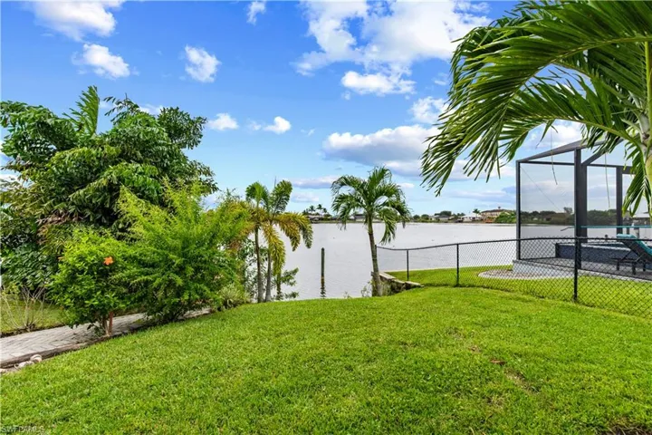 313 Se 6th St, Cape Coral, Florida 33990