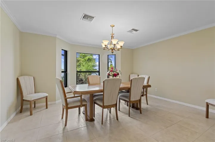313 SE 6th  ST, Cape Coral, FL 33990