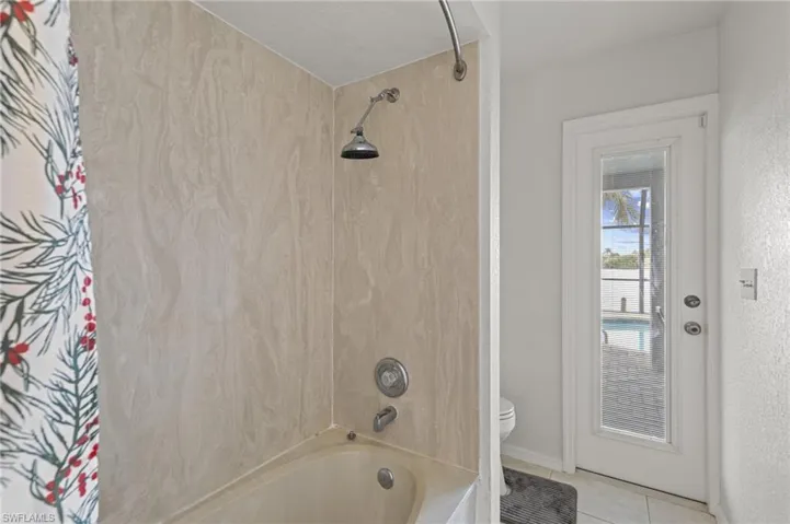 313 SE 6th  ST, Cape Coral, FL 33990