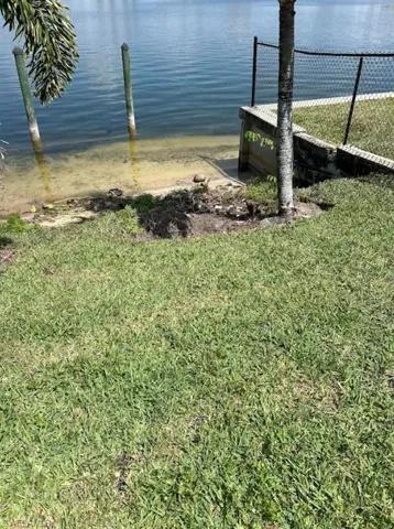 313 SE 6th  ST, Cape Coral, FL 33990