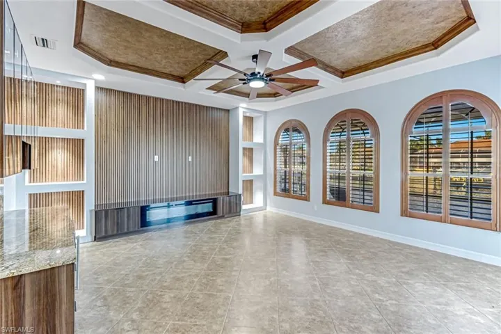 BACK FAMILY ROOM