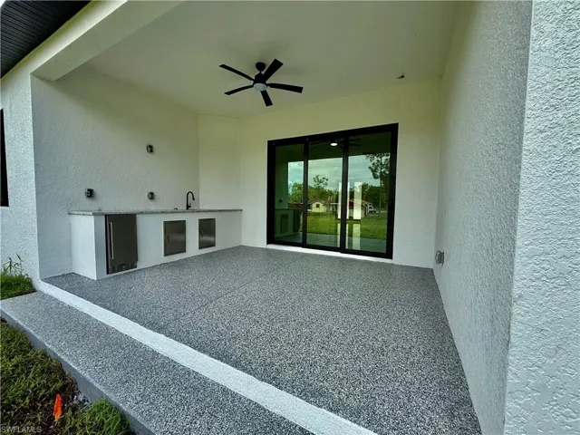 Outdoor kitchen