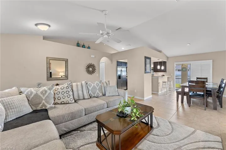 1318 SE 15th ST, CAPE CORAL FL 33990