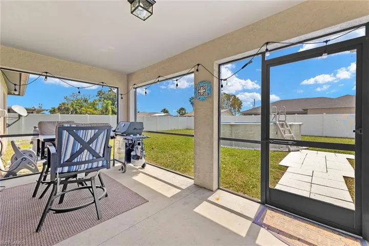 1318 SE 15th ST, CAPE CORAL FL 33990