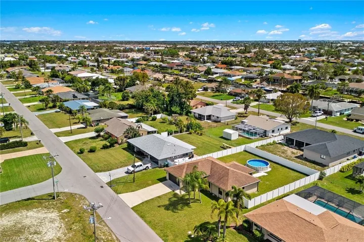 1318 SE 15th ST, CAPE CORAL FL 33990