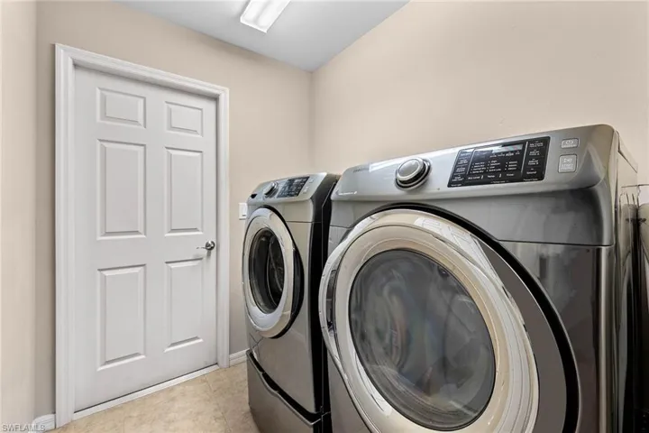 1318 SE 15th ST, CAPE CORAL FL 33990