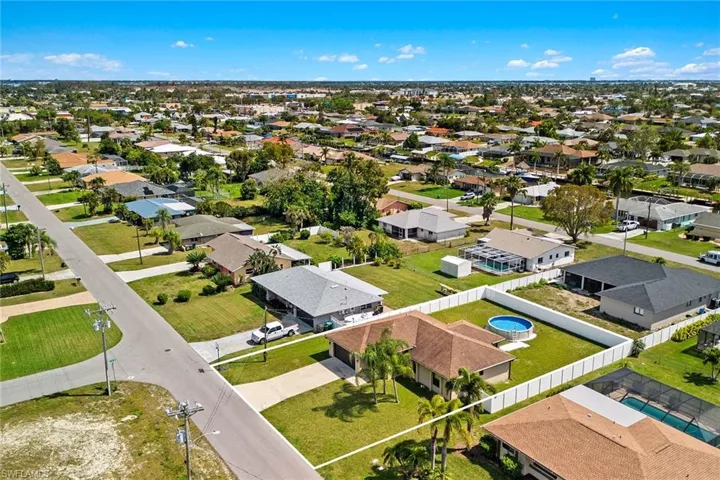 1318 SE 15th ST, CAPE CORAL FL 33990