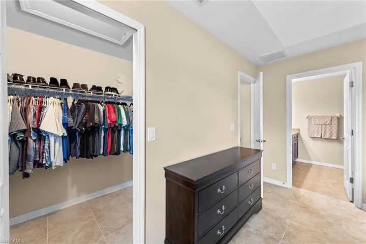 1318 SE 15th ST, CAPE CORAL FL 33990