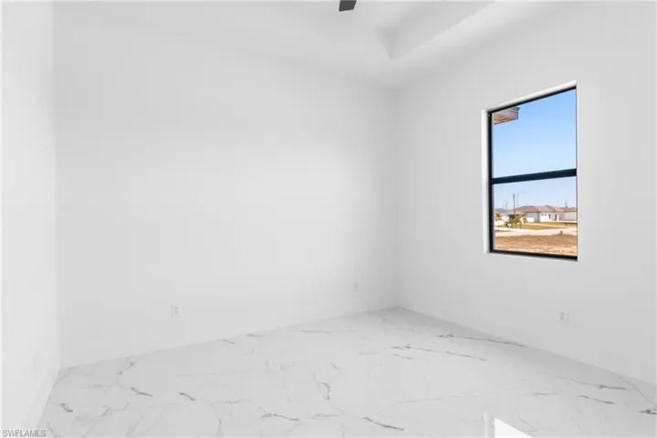 Guest Bedroom w Ceiling Fan