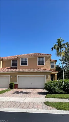 7385 Bristol Cir, Naples, Florida 34120