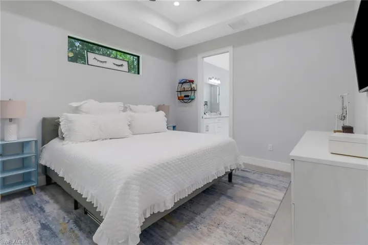 3833  8th SE AVE, Naples, FL 34117