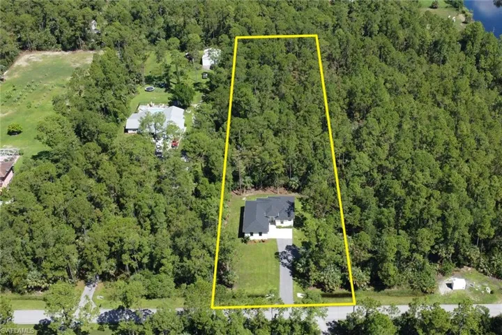 3833  8th SE AVE, Naples, FL 34117