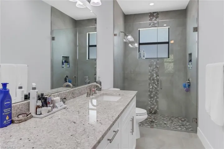 3833  8th SE AVE, Naples, FL 34117