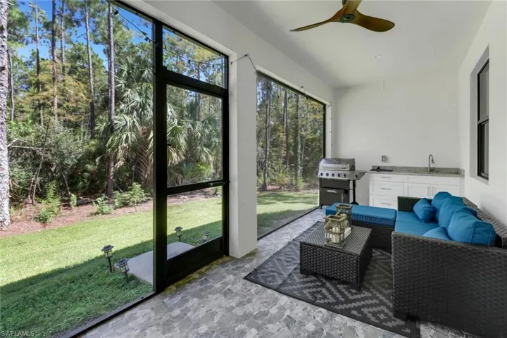 3833  8th SE AVE, Naples, FL 34117