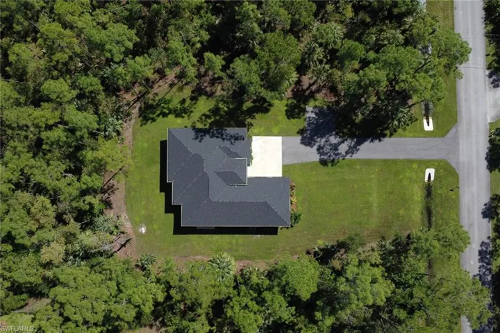 3833  8th SE AVE, Naples, FL 34117