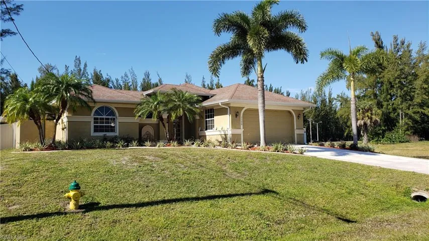 1108 Sw 15th Pl, Cape Coral, Florida 33991