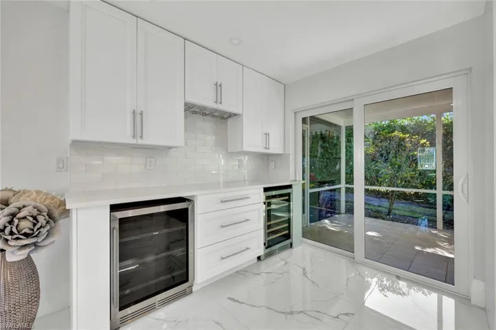 20  Kings  RD, Naples, FL 34112