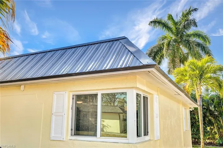 20  Kings  RD, Naples, FL 34112