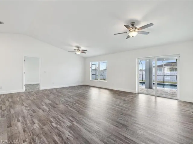 1904 NE 2nd  PL, Cape Coral, FL 33909