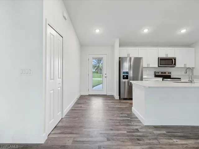 1904 NE 2nd  PL, Cape Coral, FL 33909