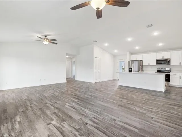 1904 NE 2nd  PL, Cape Coral, FL 33909