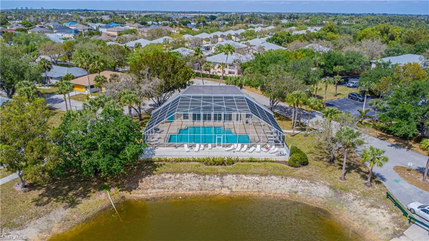 12253  Londonderry  LN, Bonita Springs, FL 34135