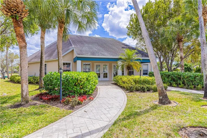 12253  Londonderry  LN, Bonita Springs, FL 34135
