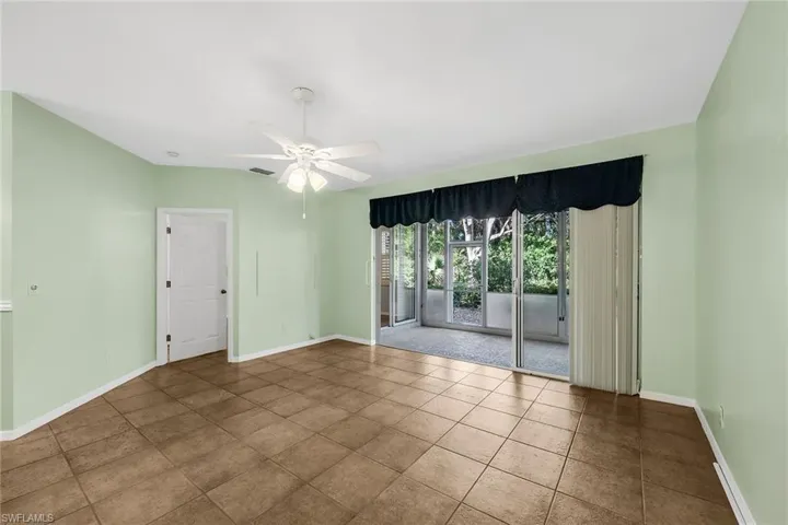 3755  Fieldstone  BLVD, Naples, FL 34109